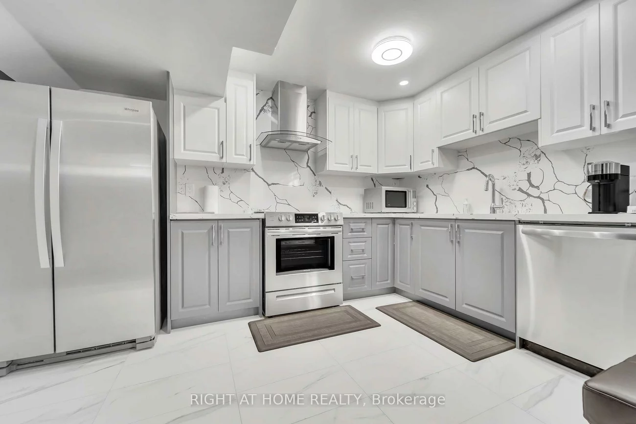 3253, Liptay, 1000 - BC Bronte Creek, Oakville