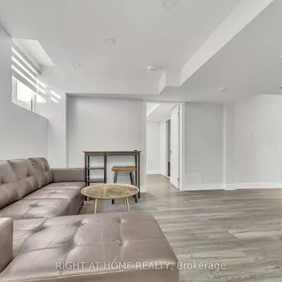 3253, Liptay, 1000 - BC Bronte Creek, Oakville