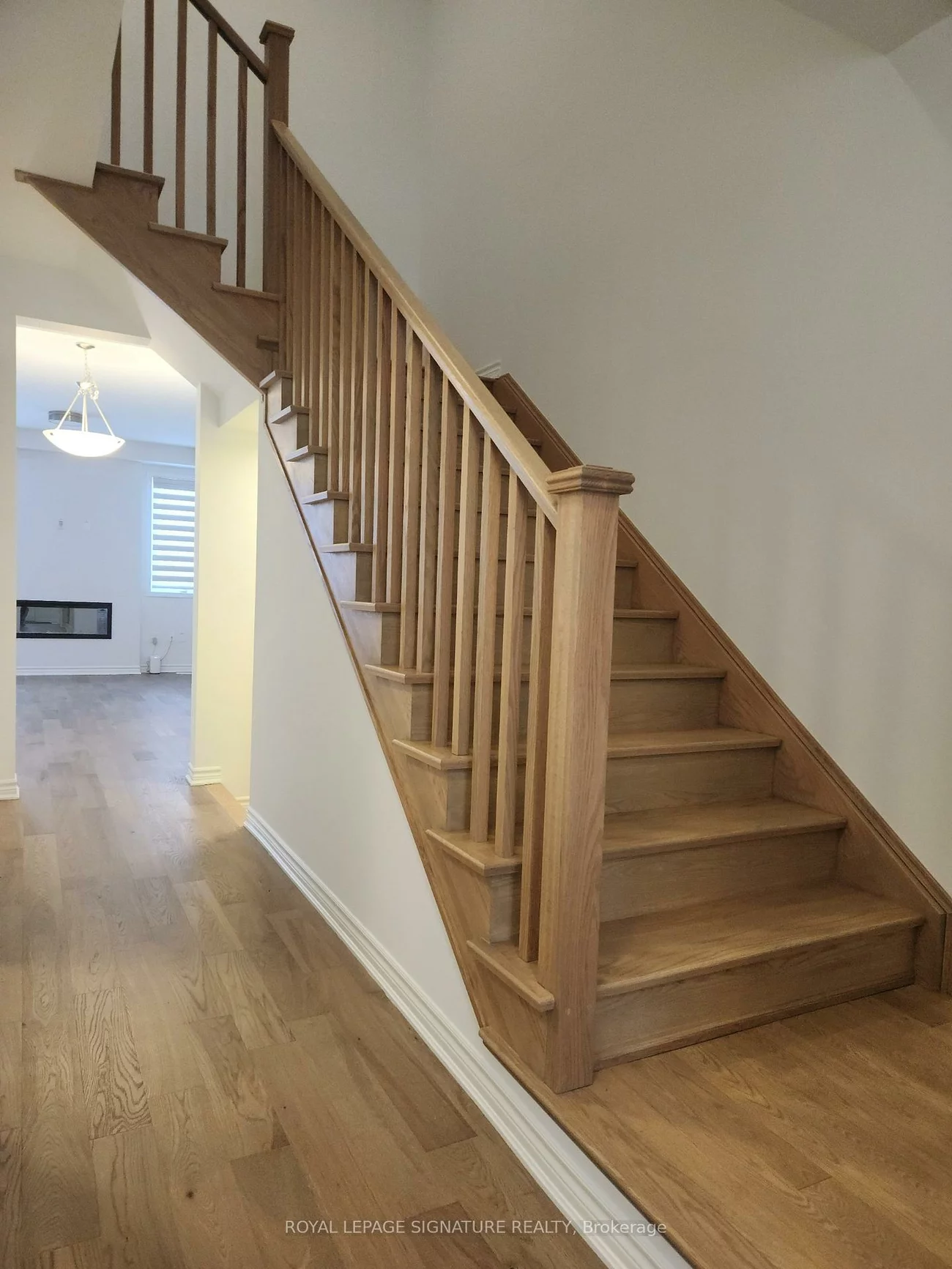 3218, Meadowridge, 1010 - JM Joshua Meadows, Oakville