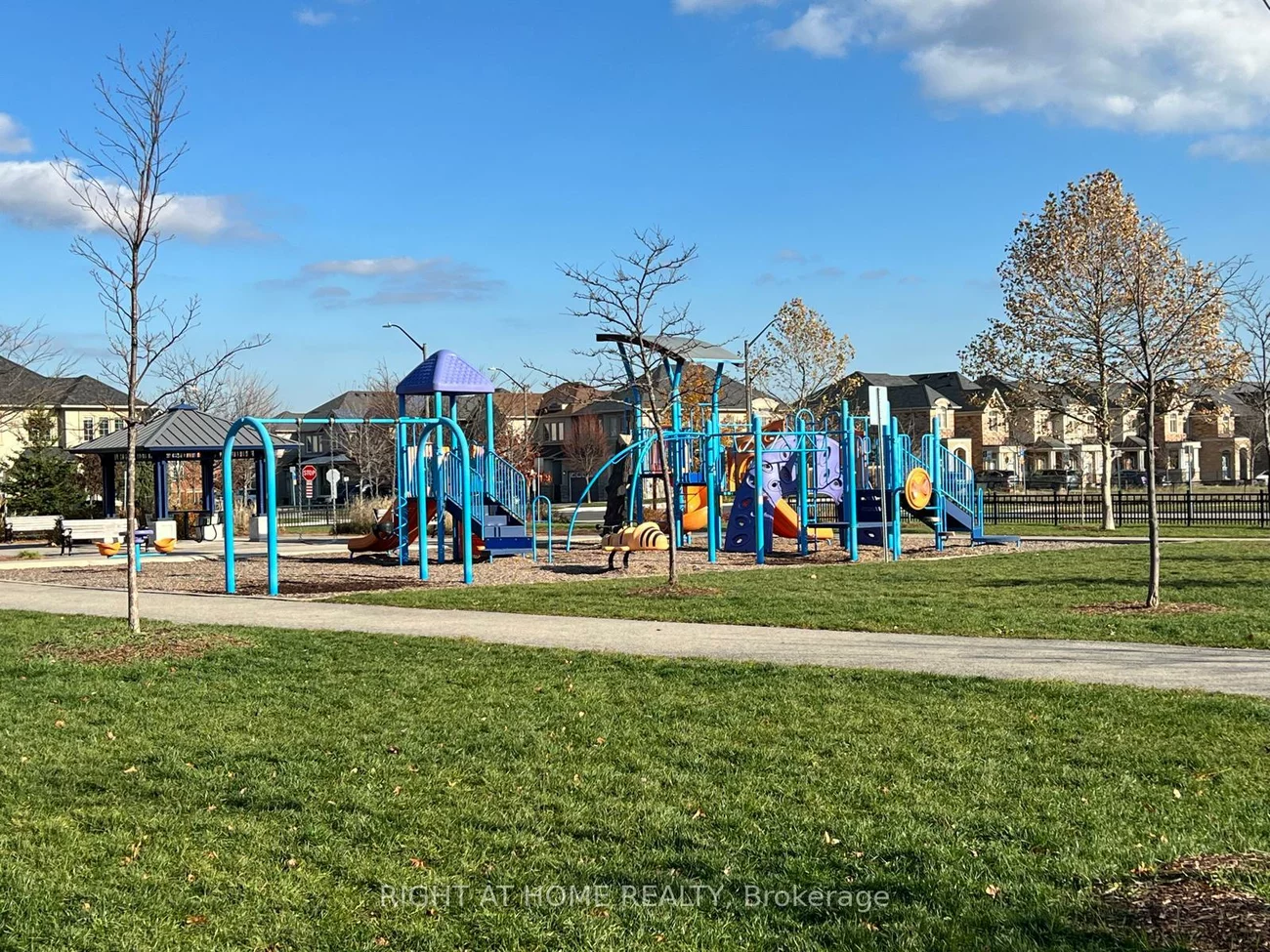 2435, Greenwich, 1019 - WM Westmount, Oakville