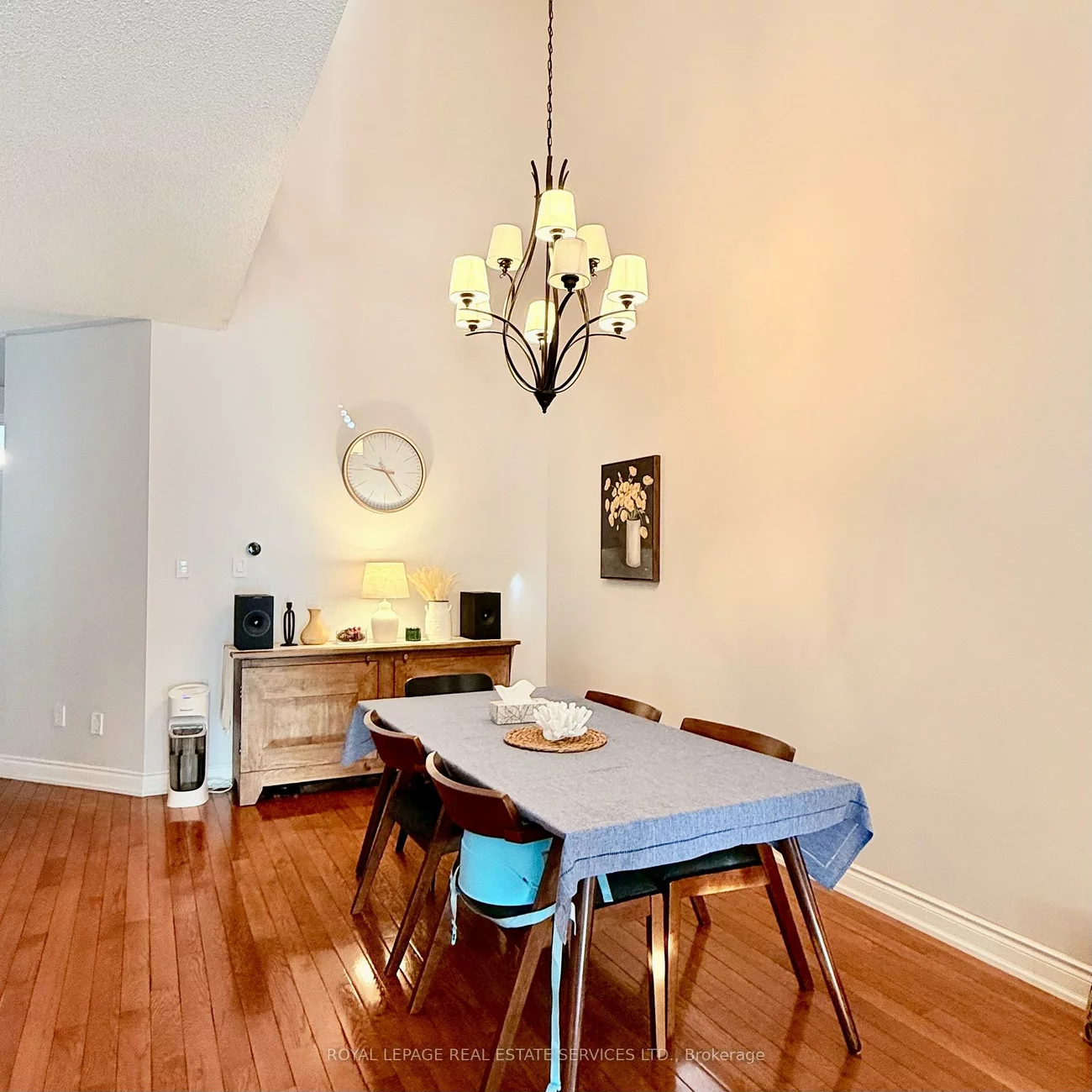 40, CHESTER, 1015 - RO River Oaks, Oakville