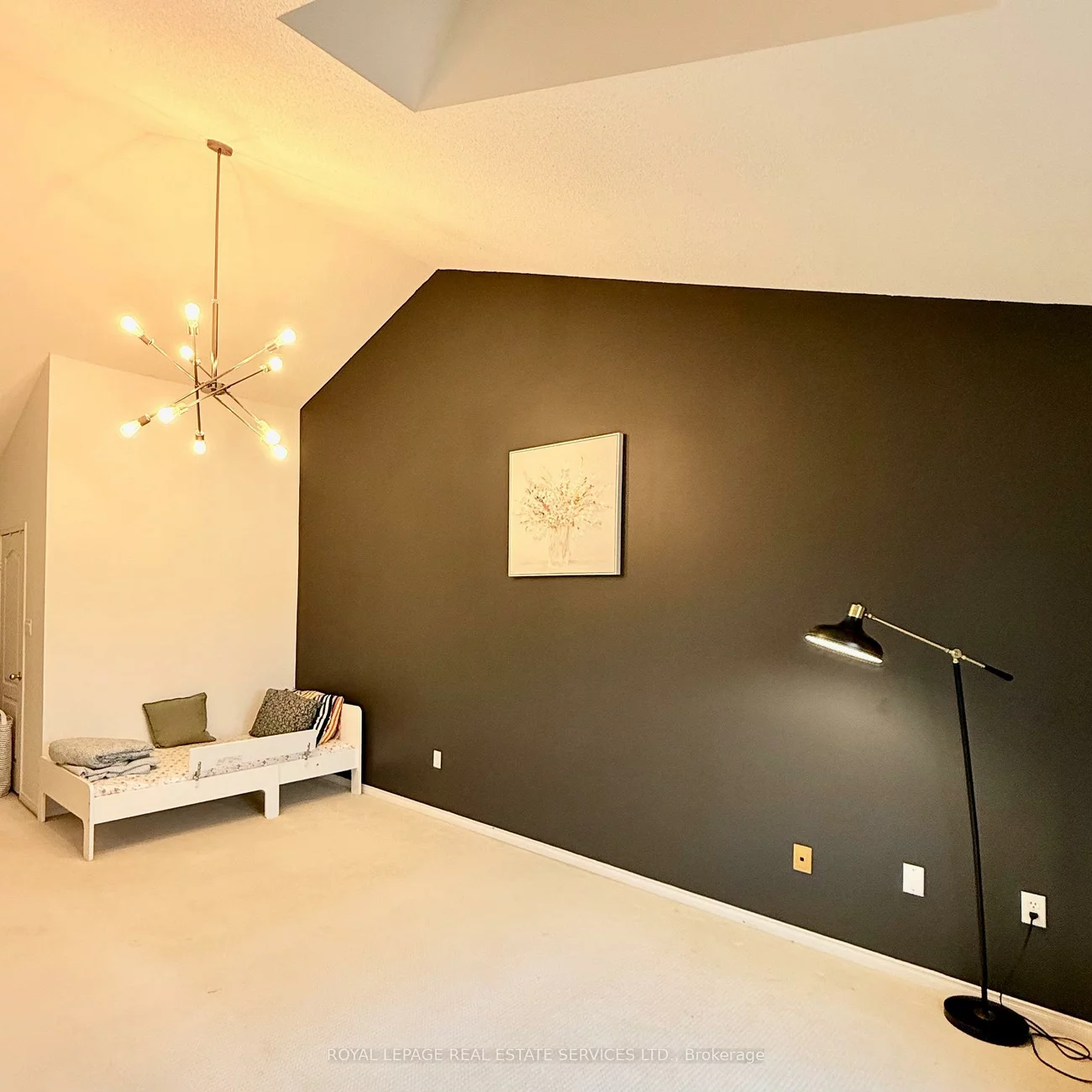 40, CHESTER, 1015 - RO River Oaks, Oakville