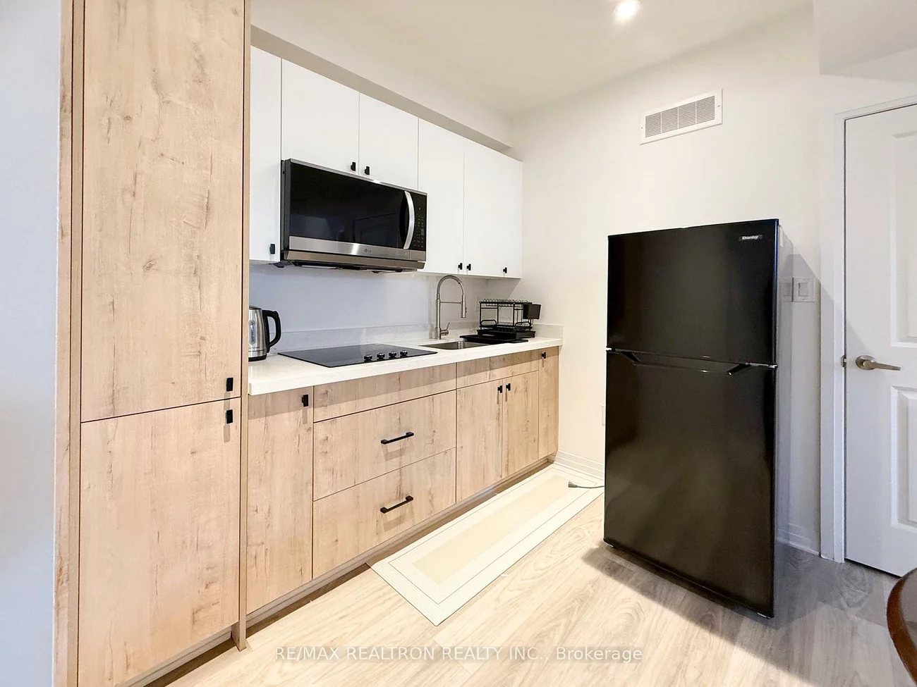 3272, Sixth, 1040 - OA Rural Oakville, Oakville