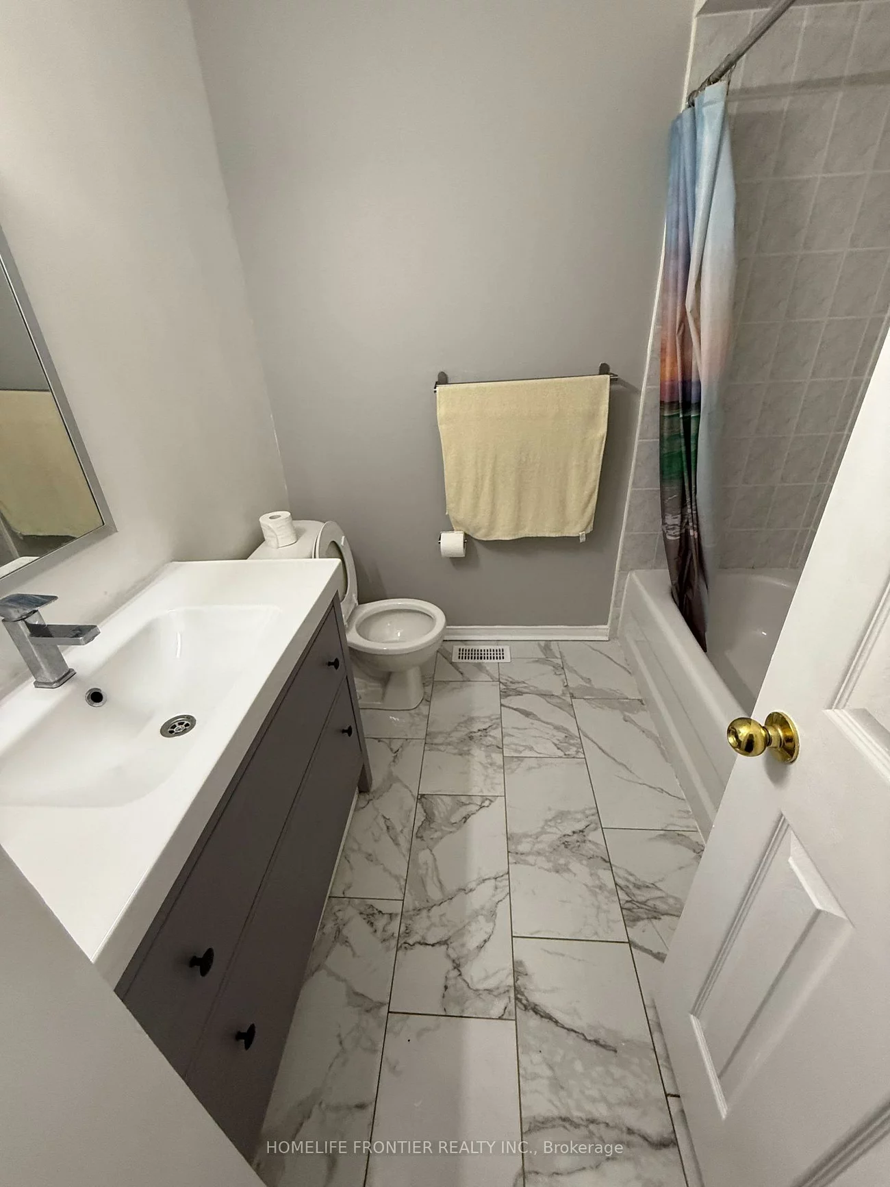 2494, Gill, 1015 - RO River Oaks, Oakville