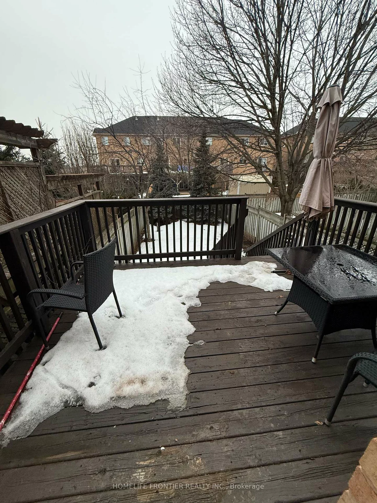 2494, Gill, 1015 - RO River Oaks, Oakville