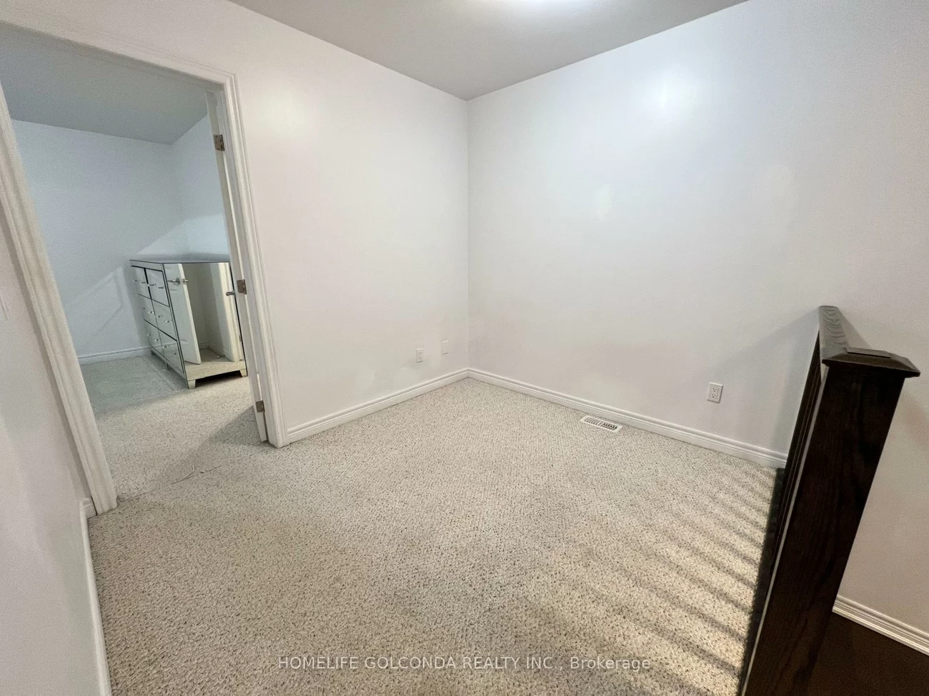 2358, Natasha, 1000 - BC Bronte Creek, Oakville