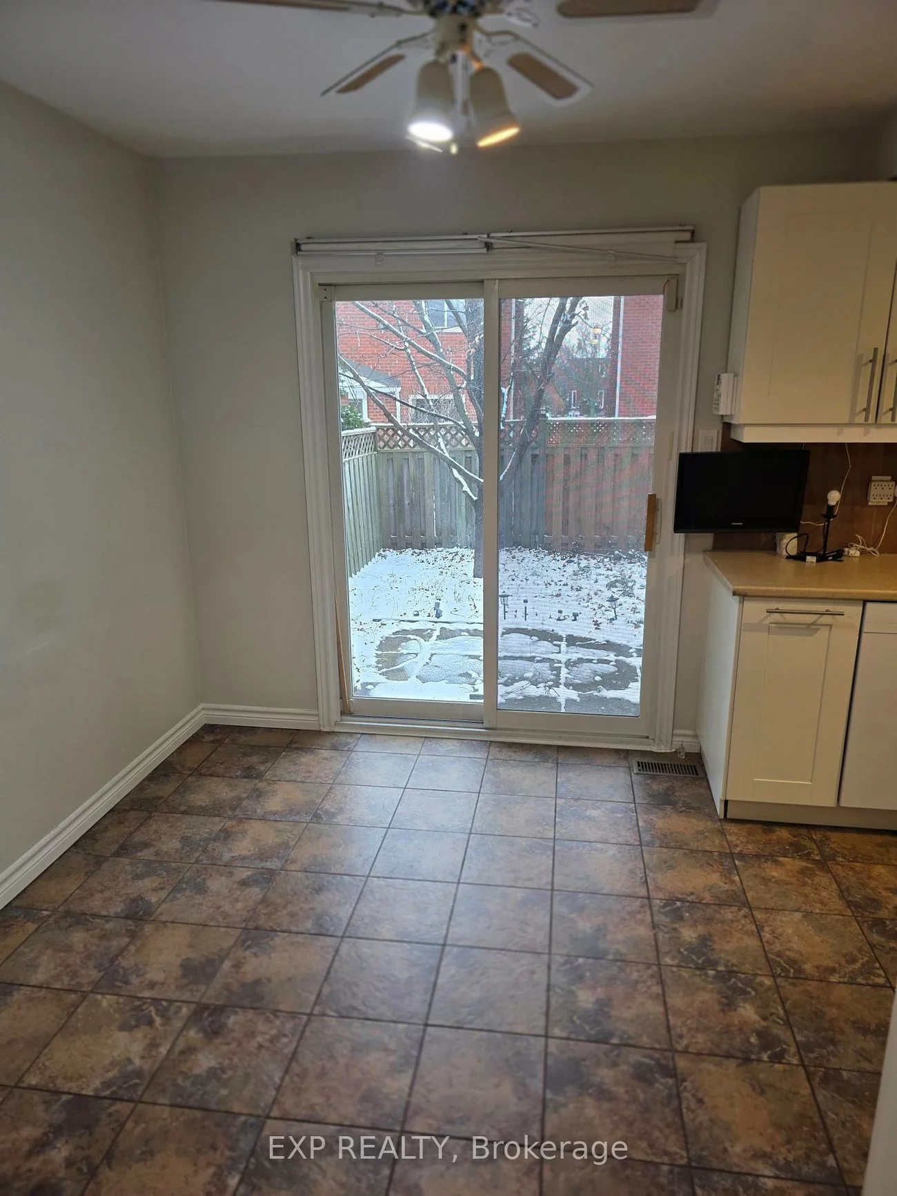 1296, Valerie, 1004 - CV Clearview, Oakville