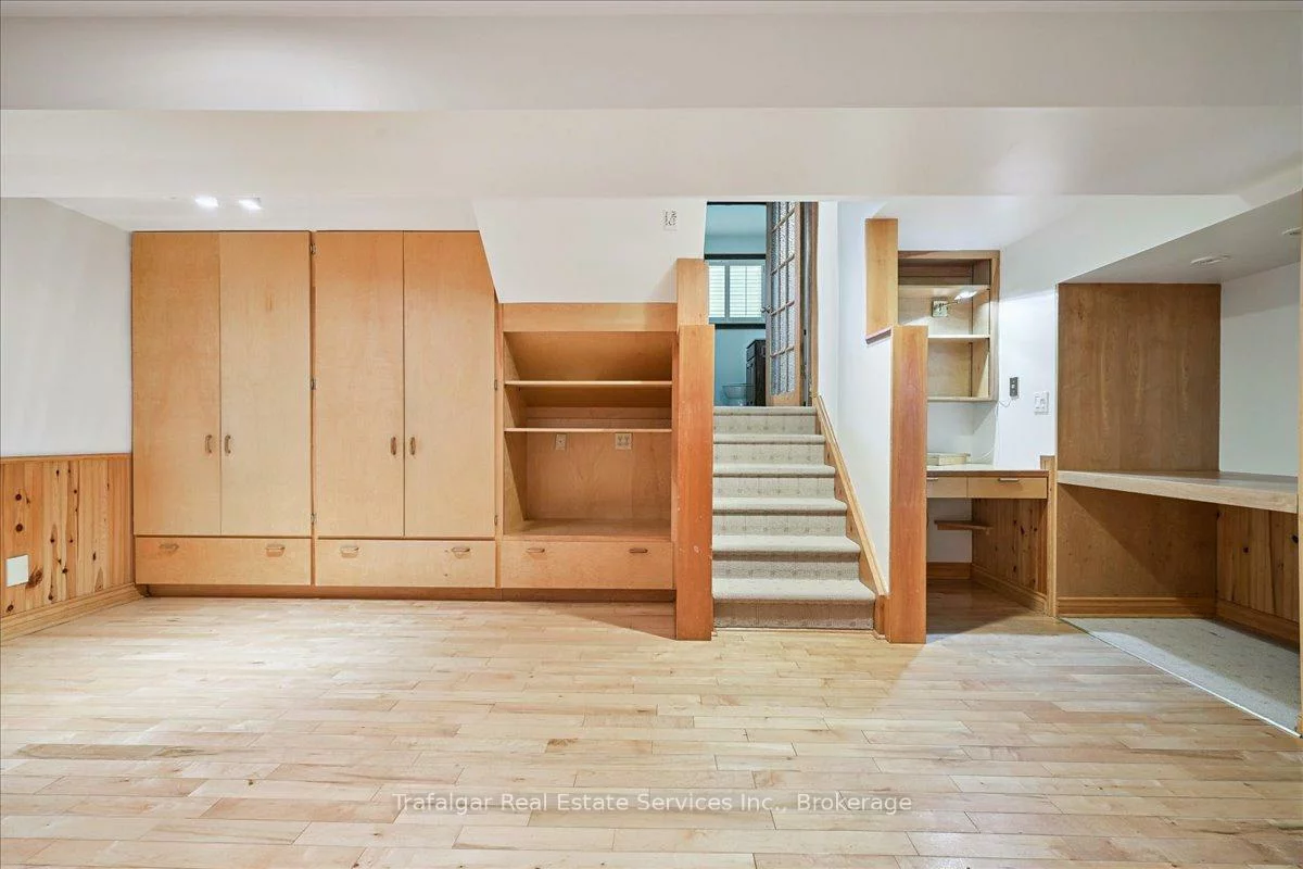 180, Tracina, 1017 - SW Southwest, Oakville