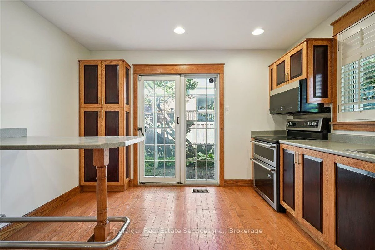 180, Tracina, 1017 - SW Southwest, Oakville