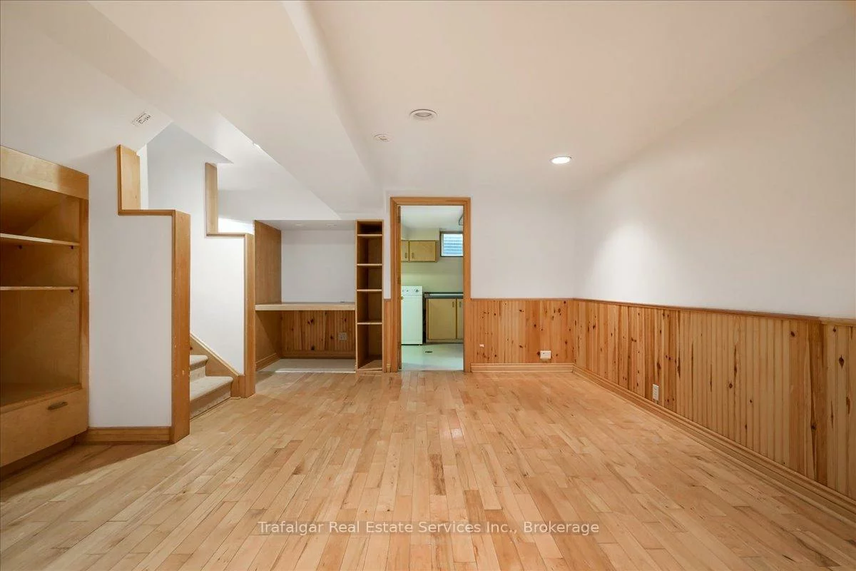 180, Tracina, 1017 - SW Southwest, Oakville