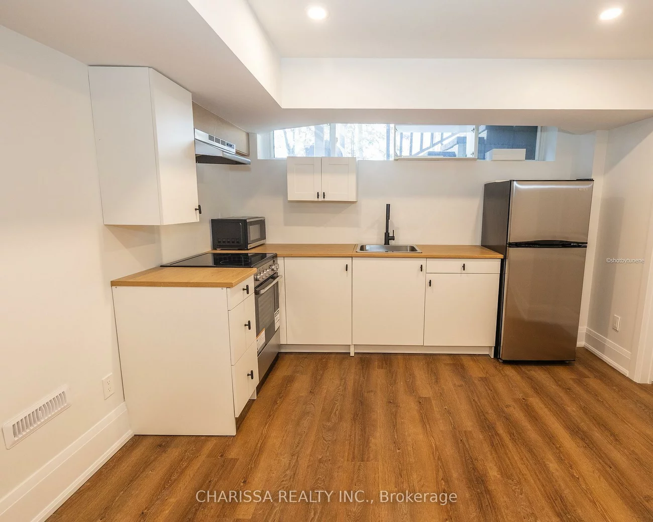 60, Belvedere, 1017 - SW Southwest, Oakville