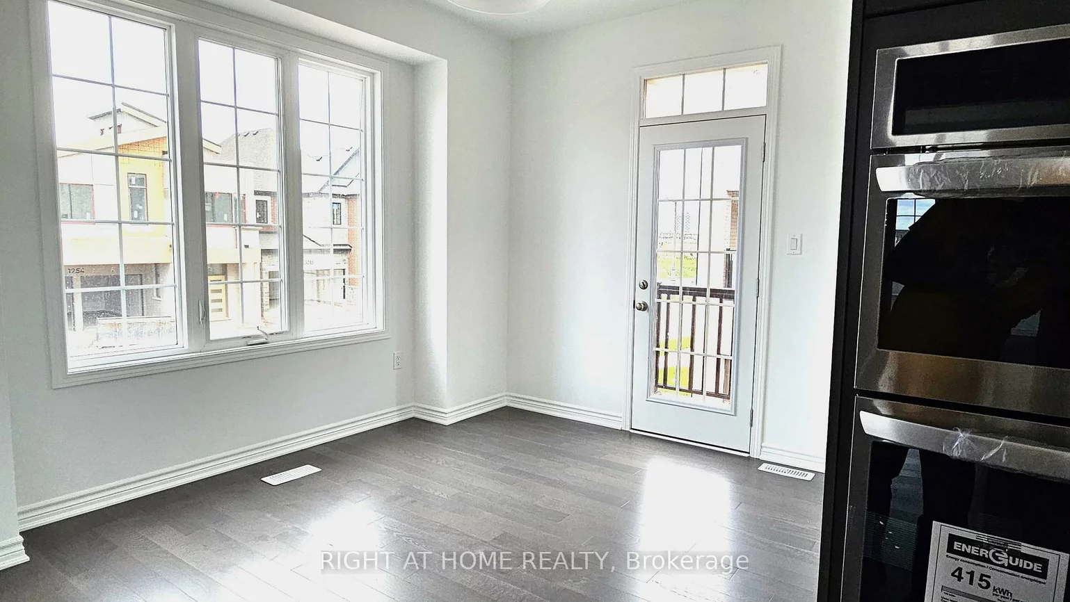 1261, Court Leigh, 1010 - JM Joshua Meadows, Oakville