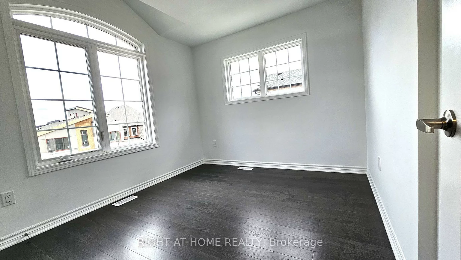 1261, Court Leigh, 1010 - JM Joshua Meadows, Oakville