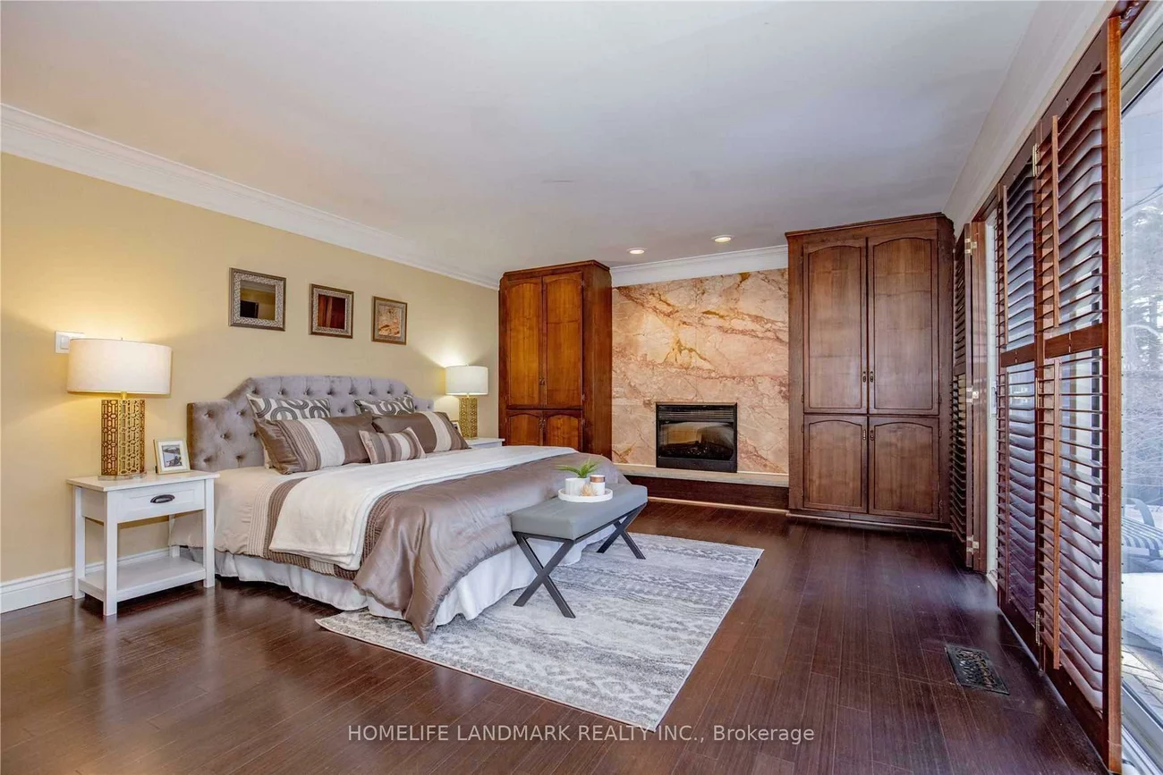 2301, Bennington, 1006 - FD Ford, Oakville