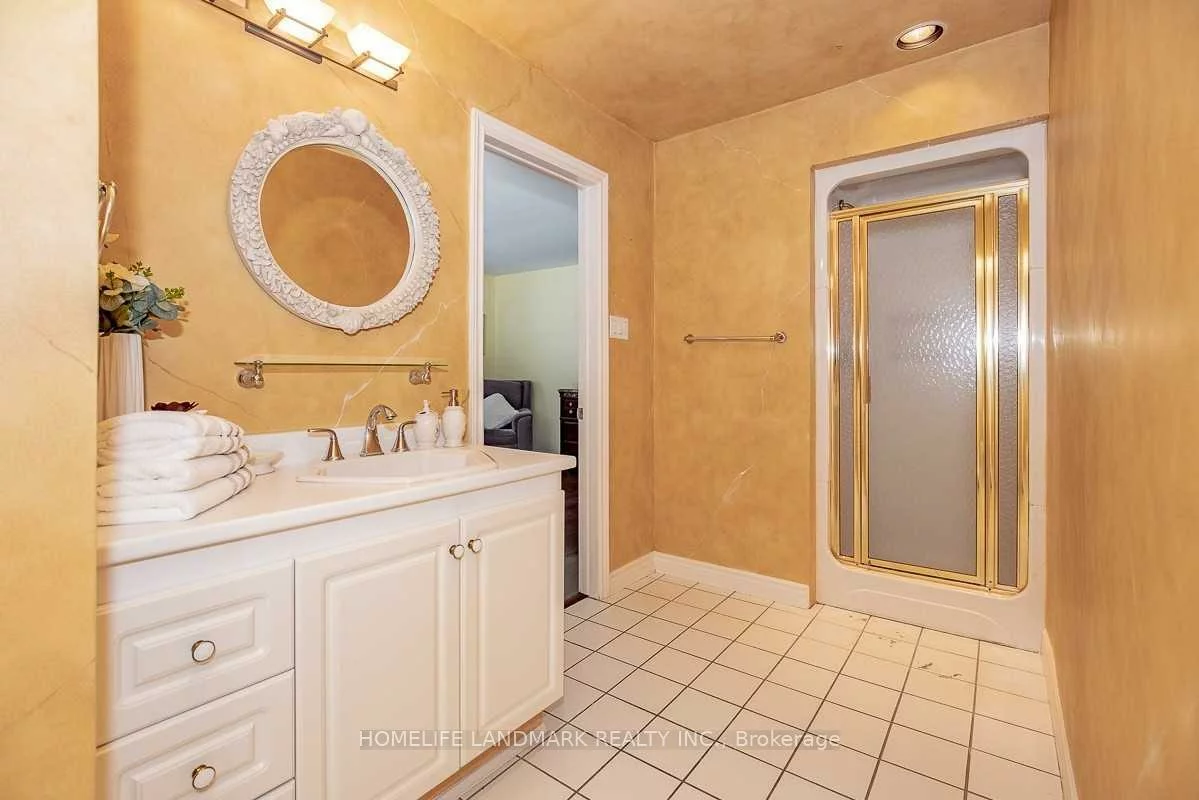 2301, Bennington, 1006 - FD Ford, Oakville