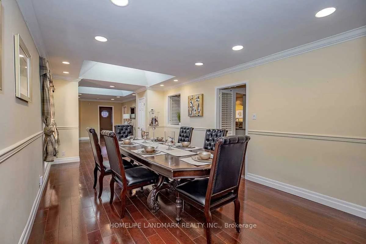 2301, Bennington, 1006 - FD Ford, Oakville