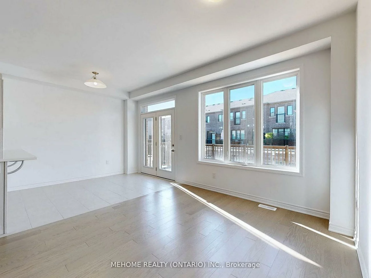 1371, William Halton, 1012 - NW Northwest, Oakville