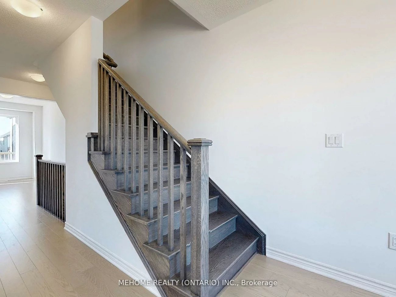 1371, William Halton, 1012 - NW Northwest, Oakville