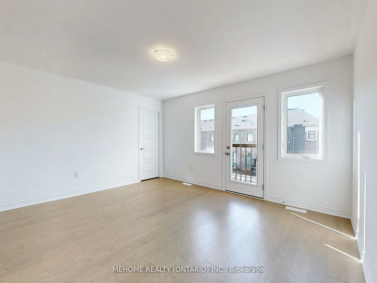 1371, William Halton, 1012 - NW Northwest, Oakville