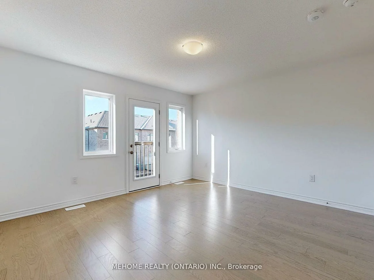 1371, William Halton, 1012 - NW Northwest, Oakville