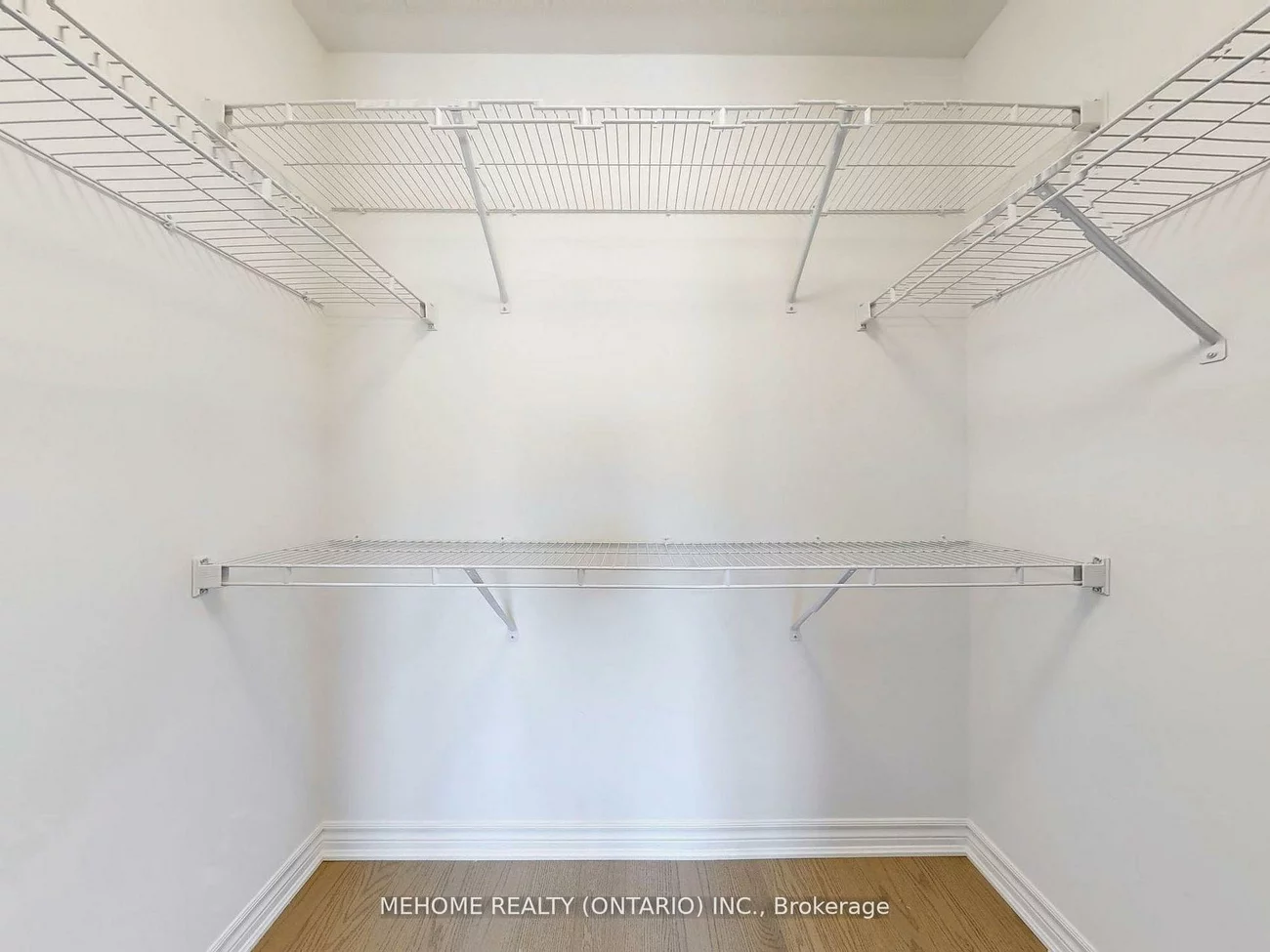 1371, William Halton, 1012 - NW Northwest, Oakville