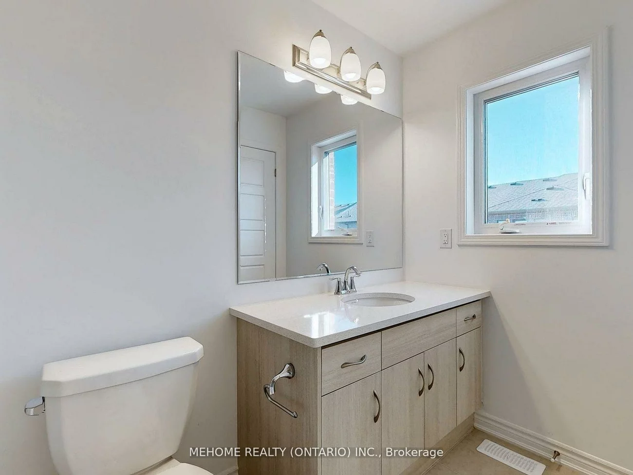 1371, William Halton, 1012 - NW Northwest, Oakville