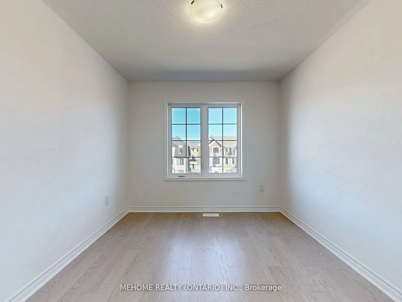 1371, William Halton, 1012 - NW Northwest, Oakville