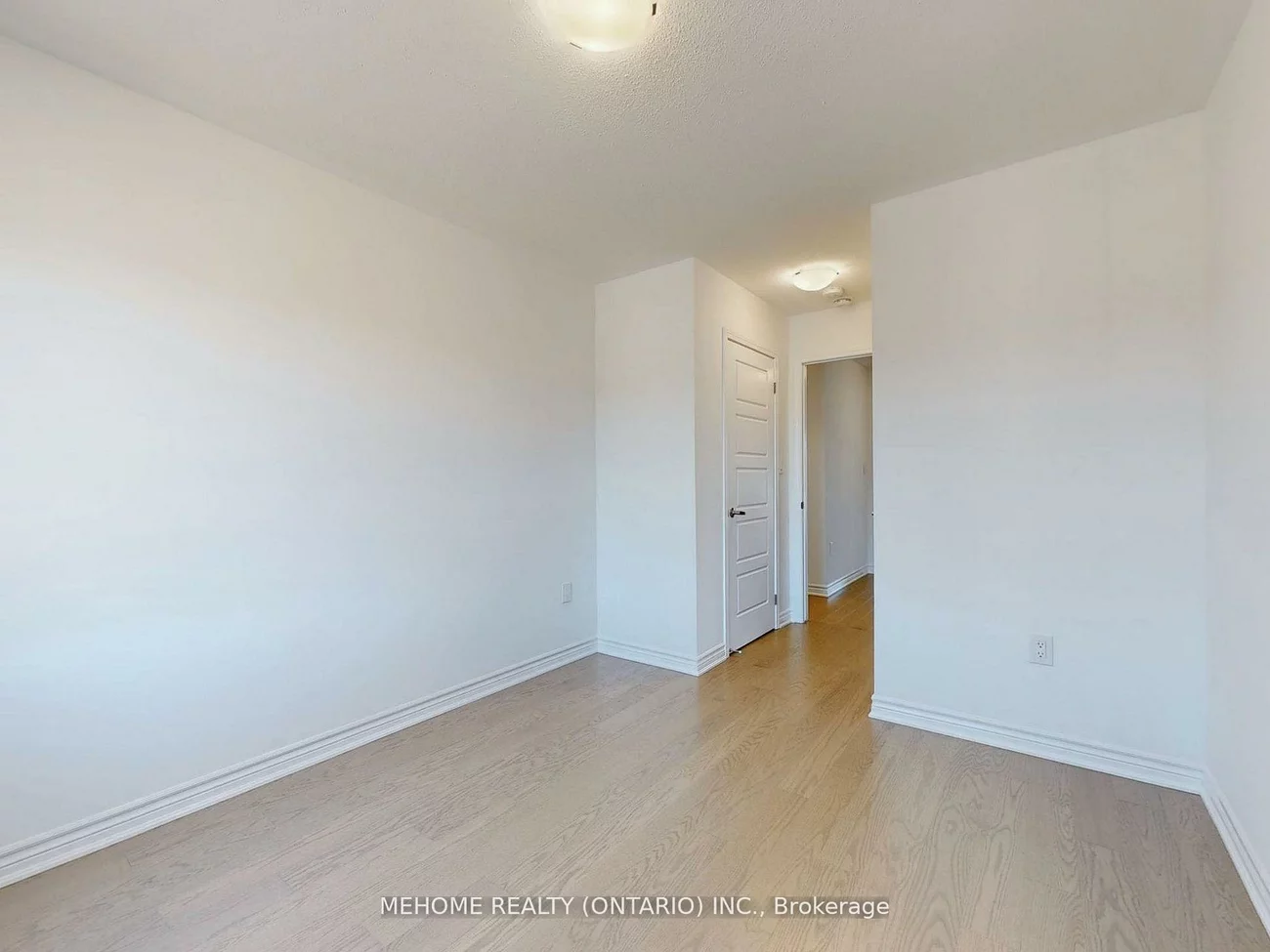 1371, William Halton, 1012 - NW Northwest, Oakville