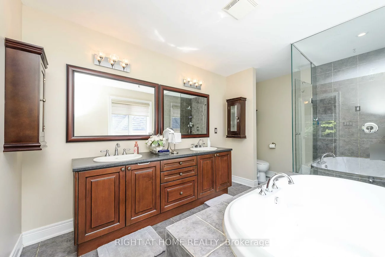 2243, Providence, 1015 - RO River Oaks, Oakville