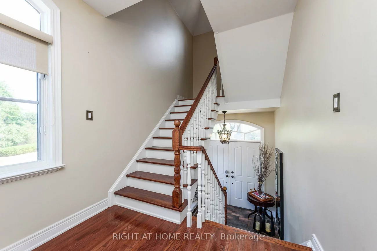 2243, Providence, 1015 - RO River Oaks, Oakville