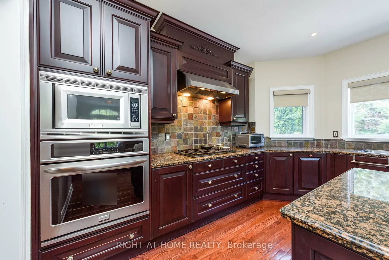 2243, Providence, 1015 - RO River Oaks, Oakville