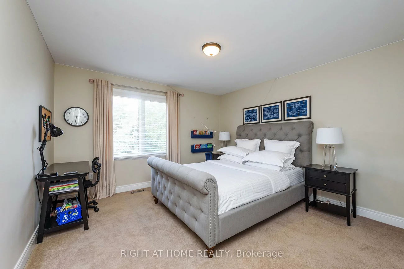 2243, Providence, 1015 - RO River Oaks, Oakville