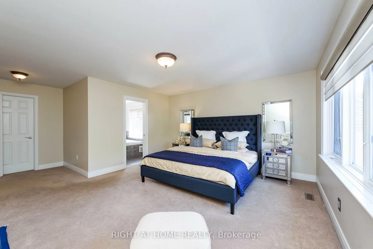 2243, Providence, 1015 - RO River Oaks, Oakville