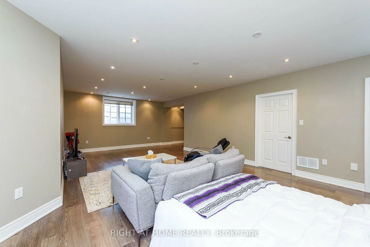 2243, Providence, 1015 - RO River Oaks, Oakville