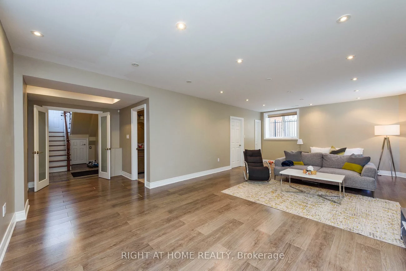 2243, Providence, 1015 - RO River Oaks, Oakville