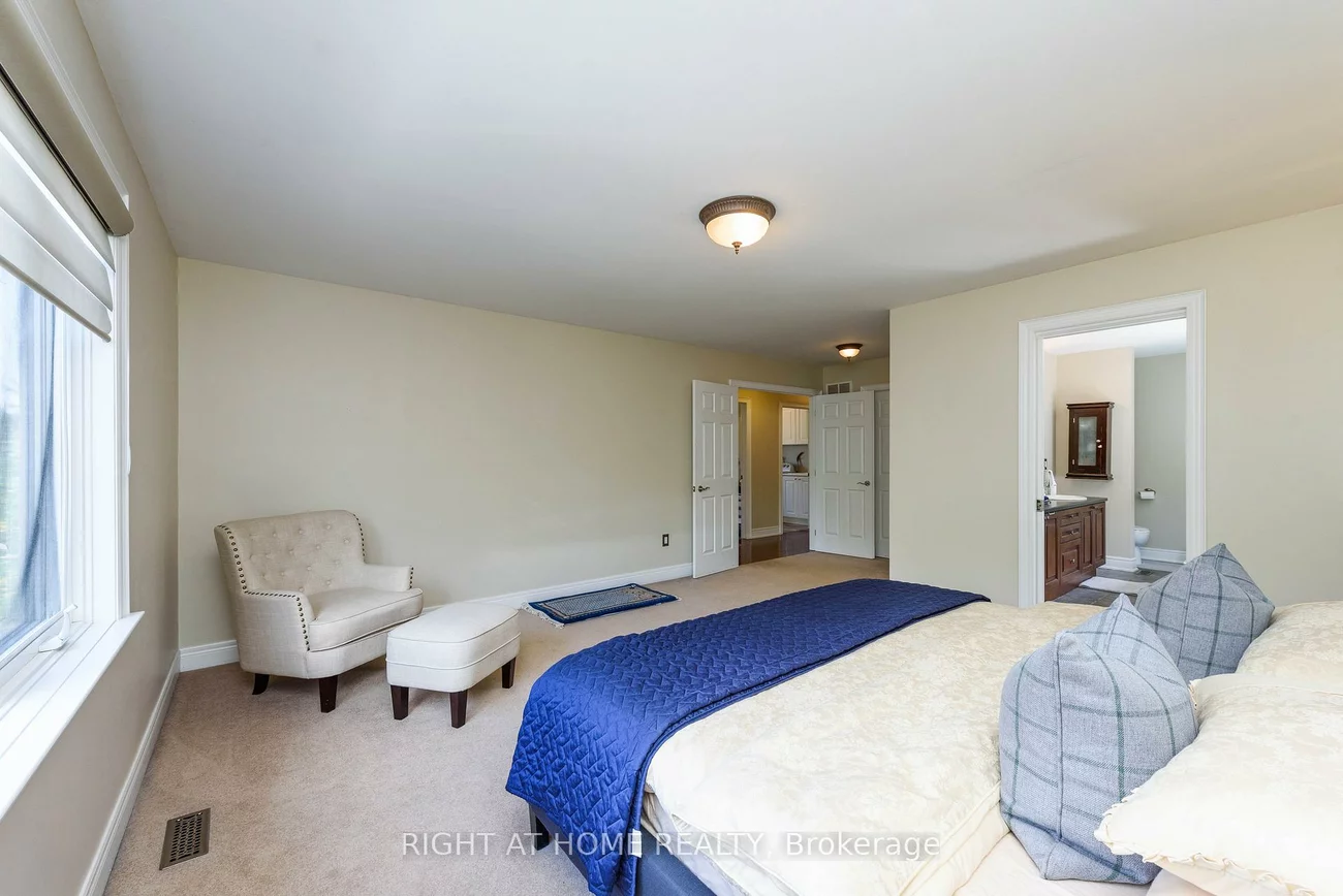 2243, Providence, 1015 - RO River Oaks, Oakville