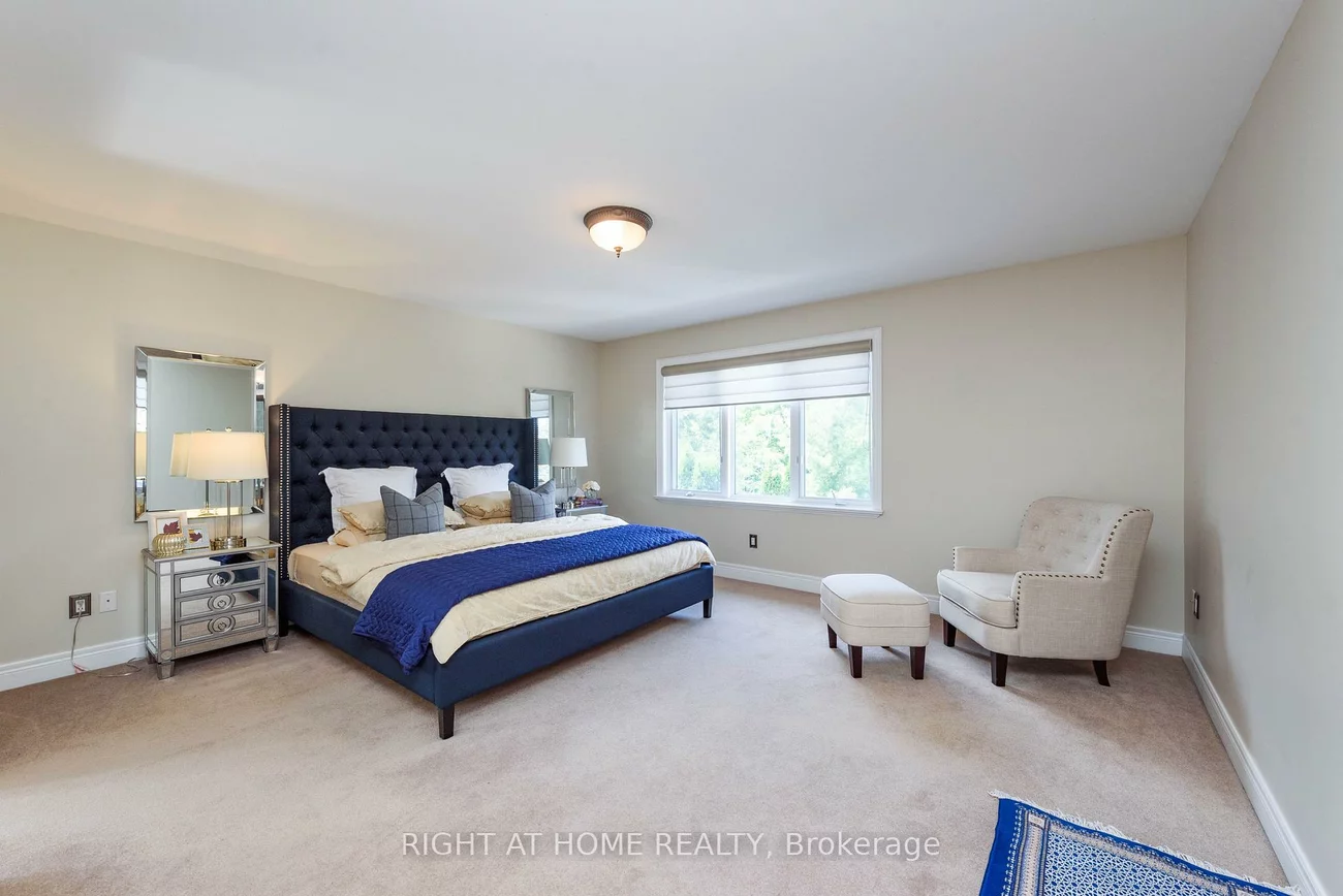 2243, Providence, 1015 - RO River Oaks, Oakville