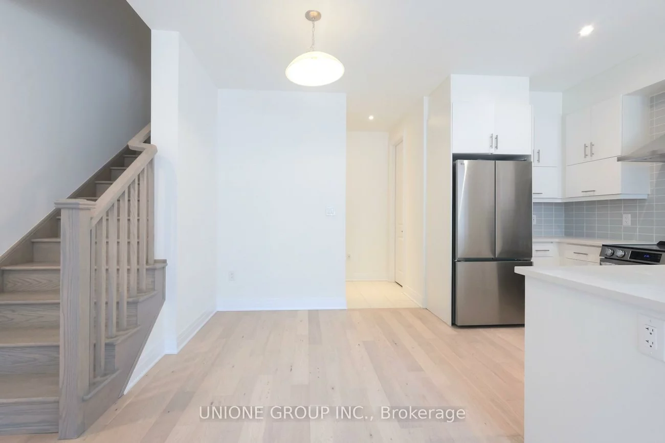 3271, Crystal, 1008 - GO Glenorchy, Oakville