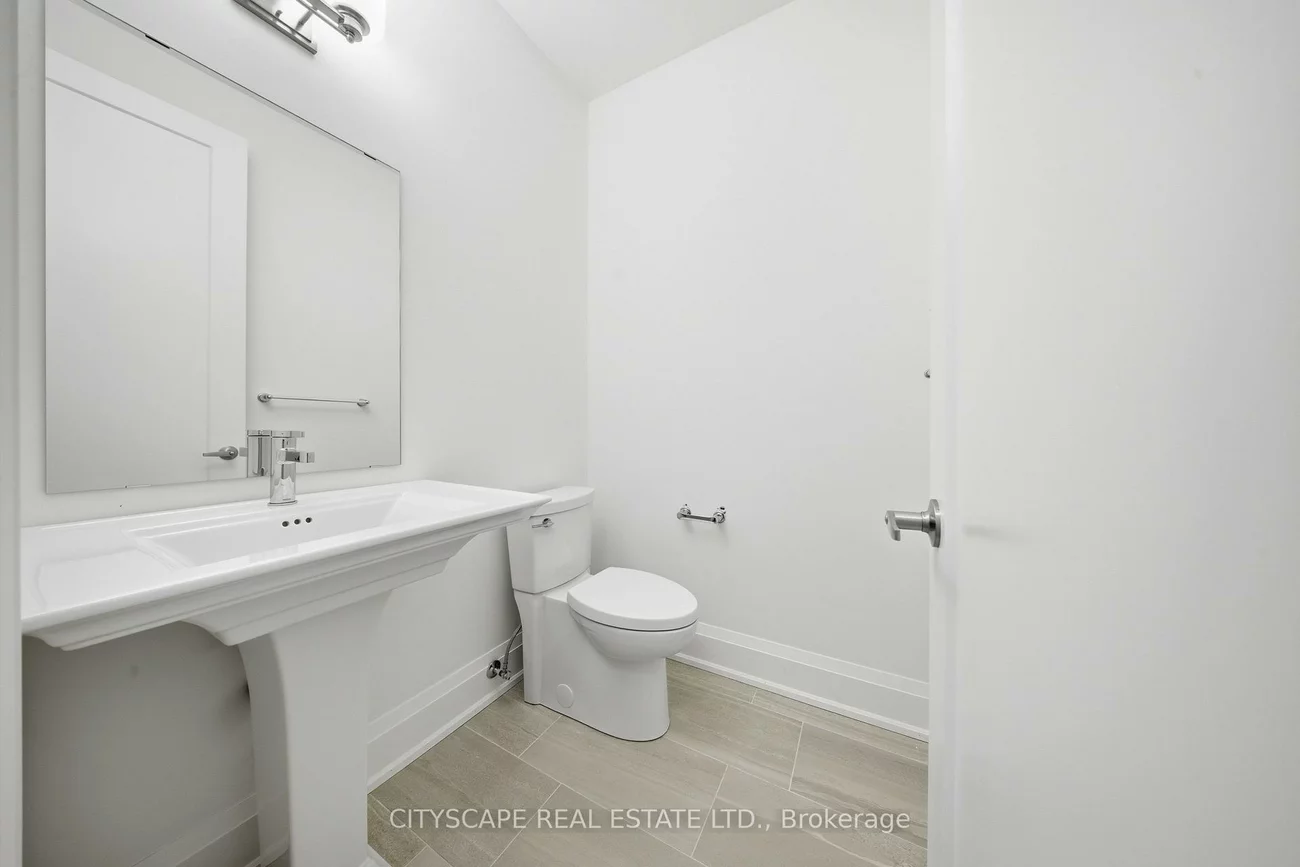 3298, Umar, 1008 - GO Glenorchy, Oakville