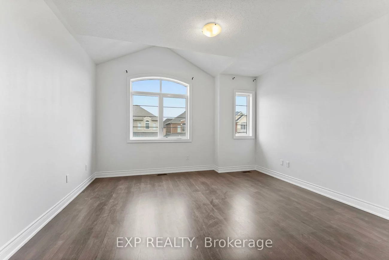 3107, Streamwood Passage, 1010 - JM Joshua Meadows, Oakville