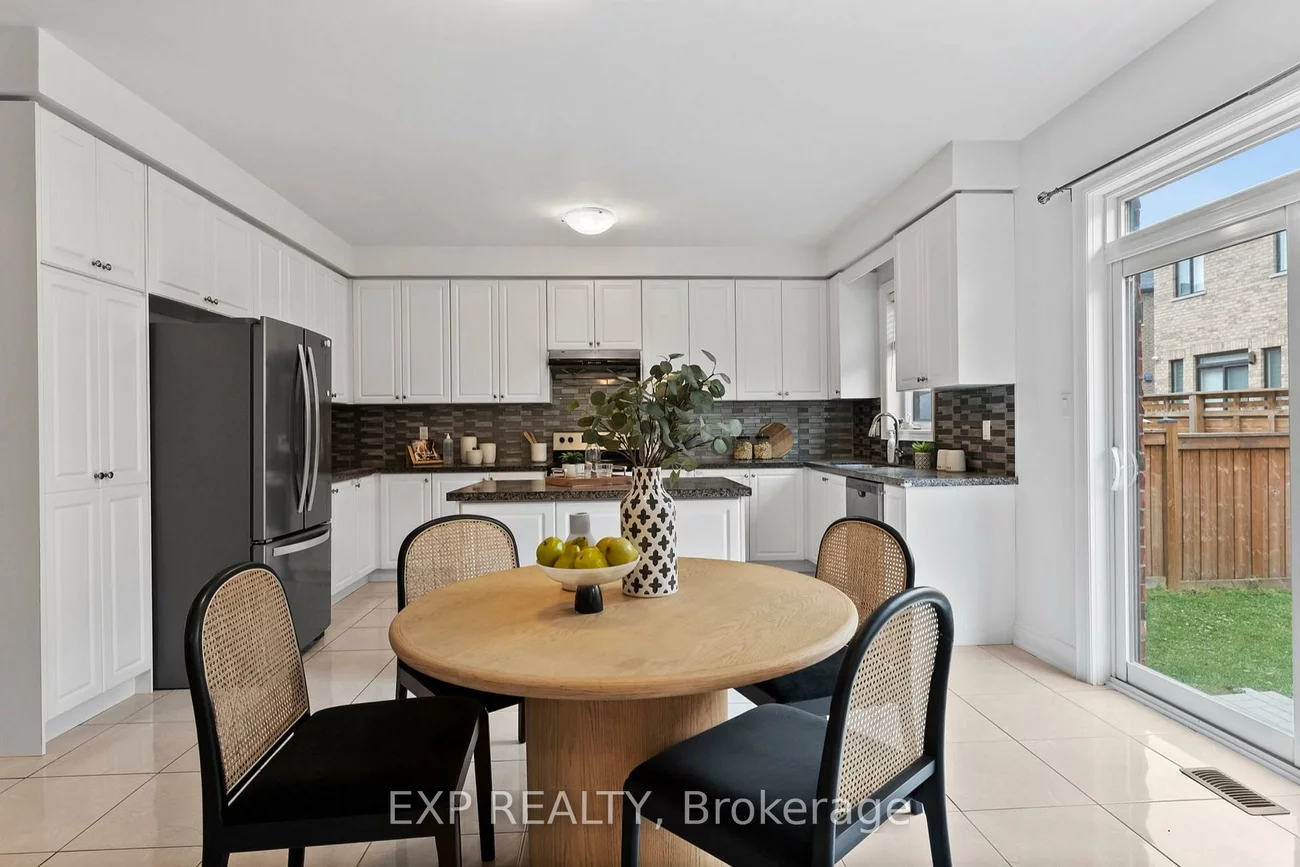 3107, Streamwood Passage, 1010 - JM Joshua Meadows, Oakville