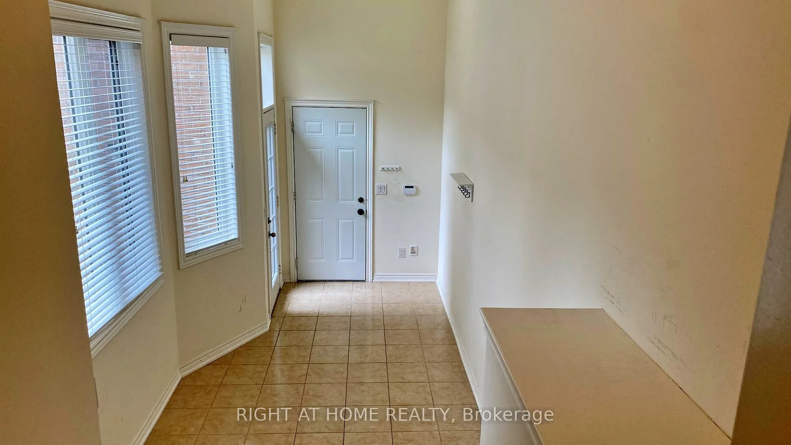 3097, Neyagawa, 1008 - GO Glenorchy, Oakville