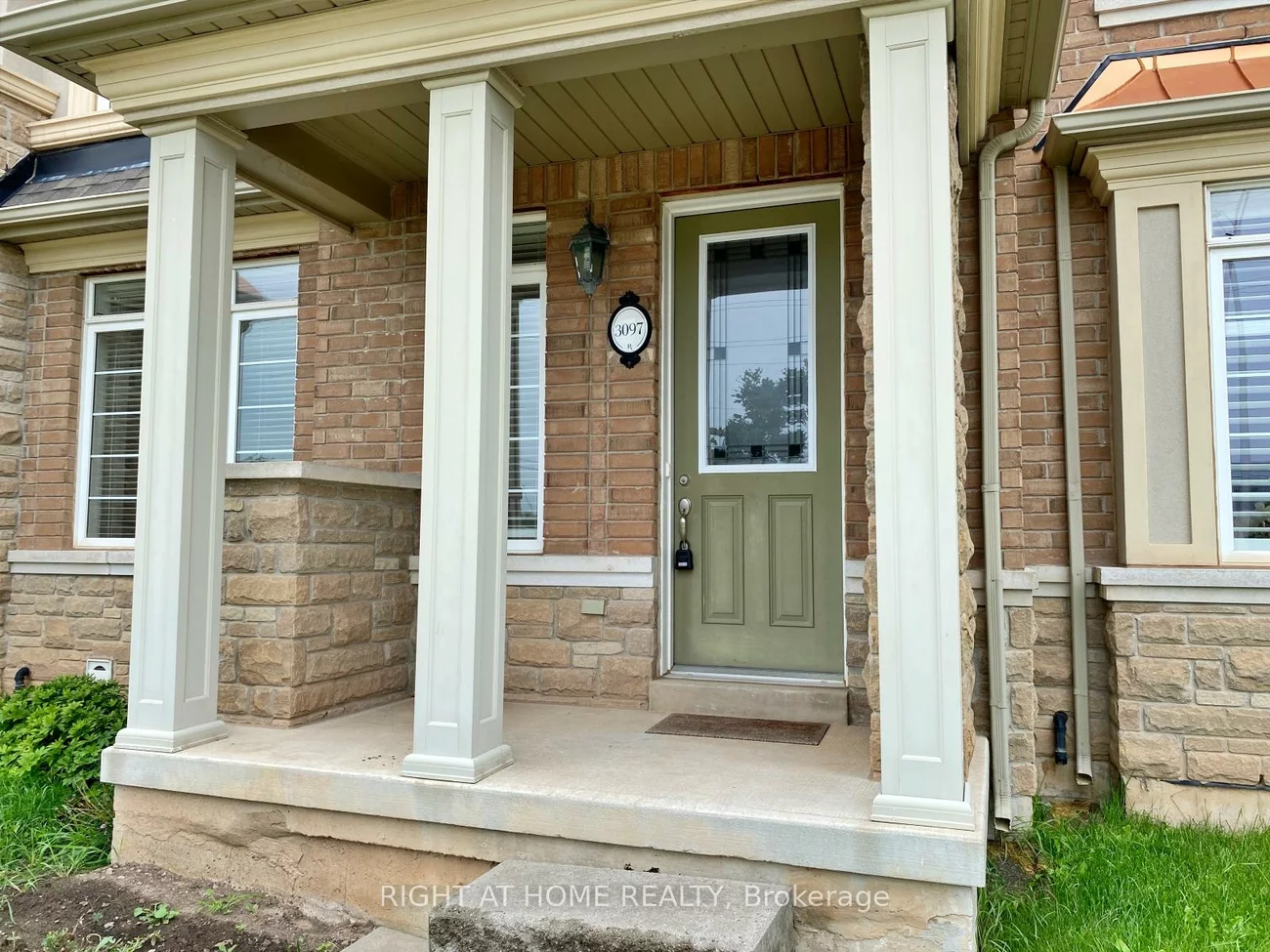 3097, Neyagawa, 1008 - GO Glenorchy, Oakville