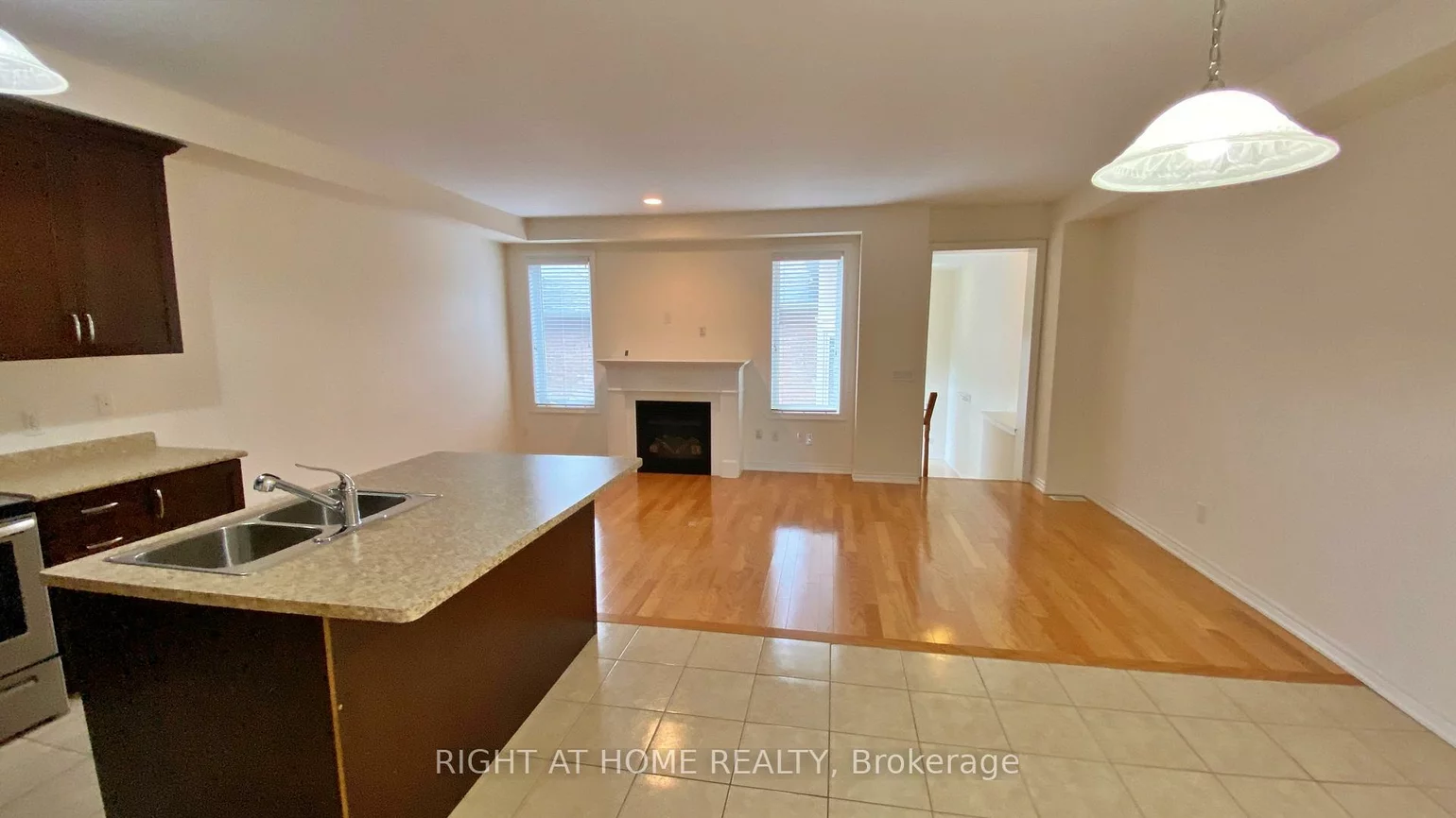 3097, Neyagawa, 1008 - GO Glenorchy, Oakville