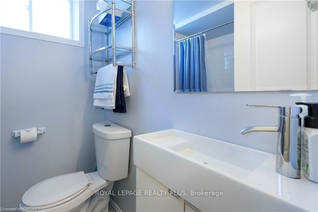 249, Snowden, 1001 - BR Bronte, Oakville