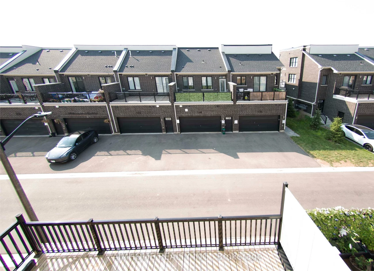 129, STORK, 1008 - GO Glenorchy, Oakville