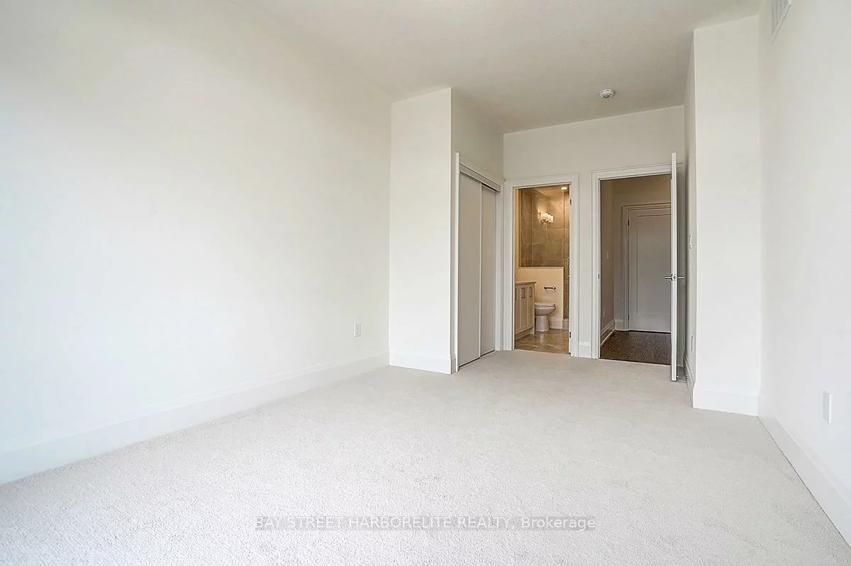 3297, Azam, 1008 - GO Glenorchy, Oakville