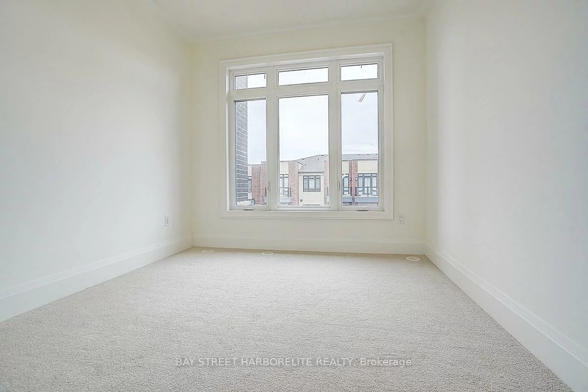 3297, Azam, 1008 - GO Glenorchy, Oakville