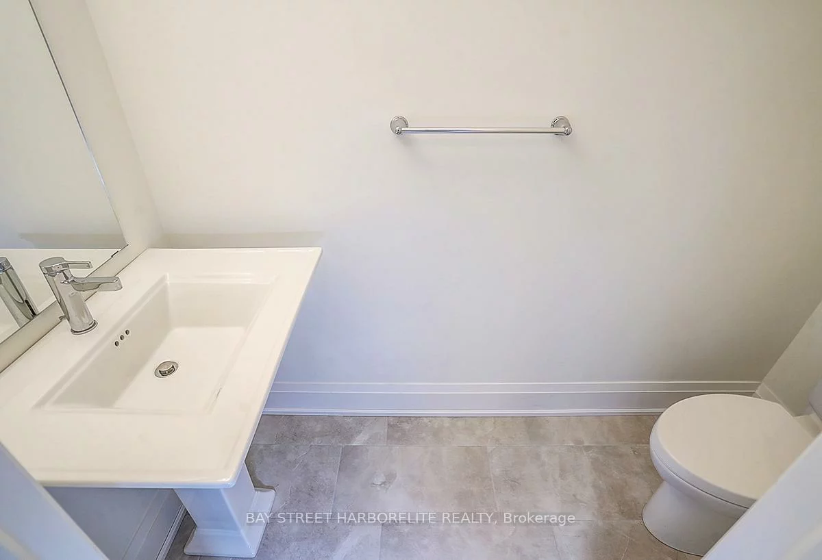 3297, Azam, 1008 - GO Glenorchy, Oakville