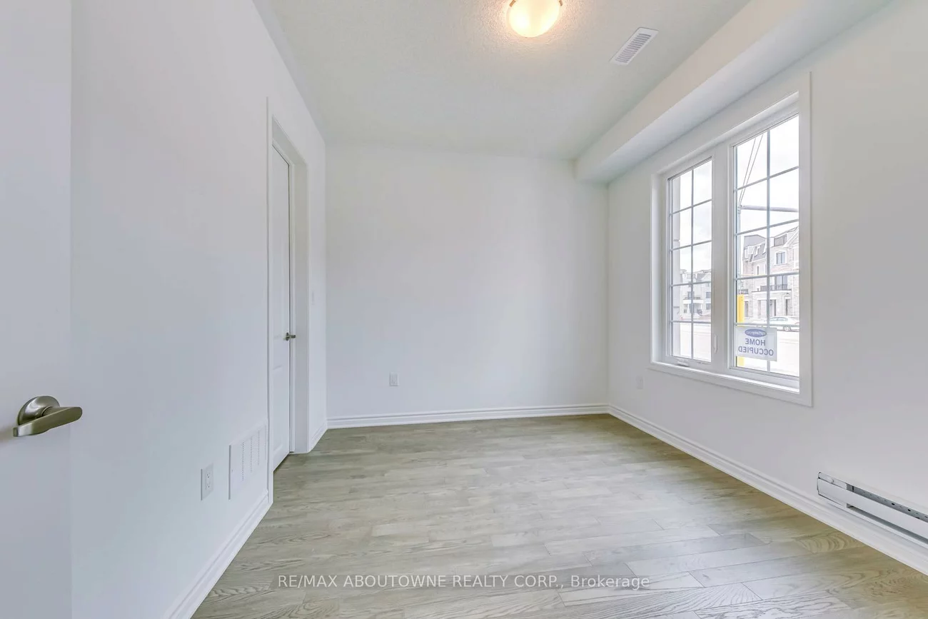 1365, William Halton, 1012 - NW Northwest, Oakville